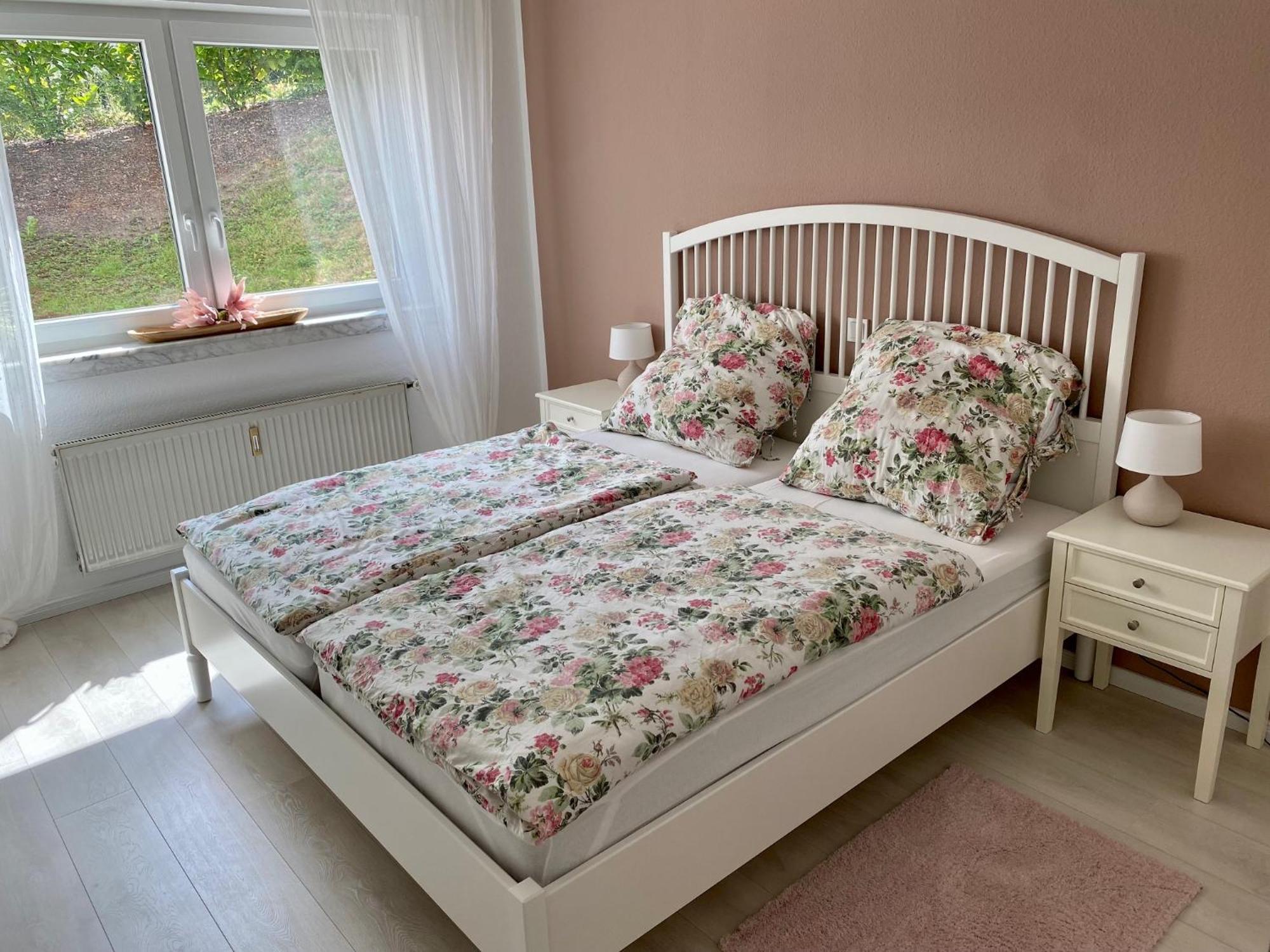 Neu: Ferienwohnung Zum Nussbaum - Landhausstil & Moseltalblick 特拉本特拉巴赫 外观 照片
